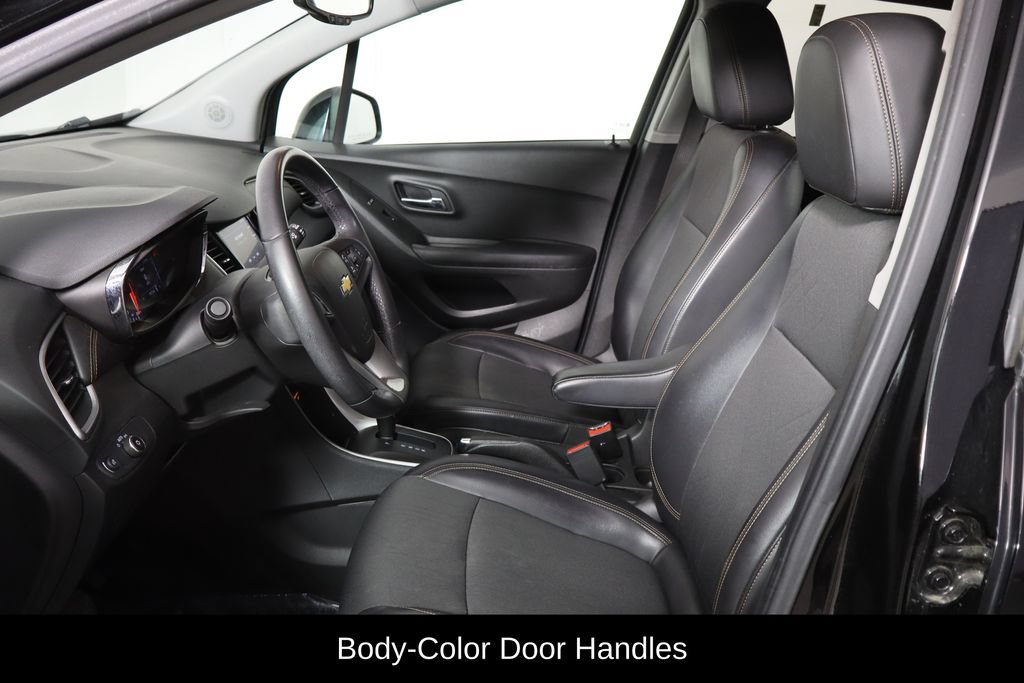 Used 2020 Chevrolet Trax LT FWD image 14