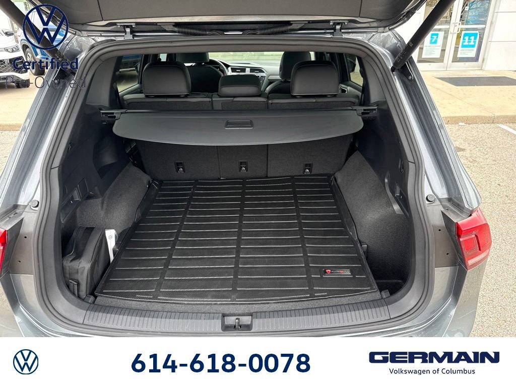 Certified 2024 Volkswagen Tiguan SE R-Line AWD/4WD image 17