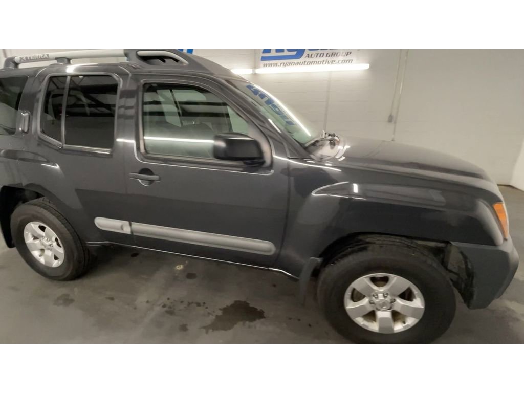 Used 2012 Nissan Xterra S image 2