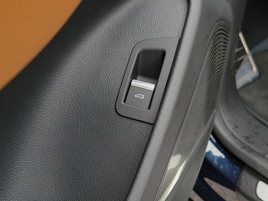 Certified 2024 Audi RS Q8 AWD/4WD image 18