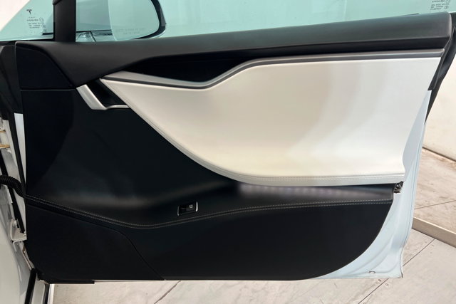 Used 2019 Tesla Model S Performance AWD/4WD image 22