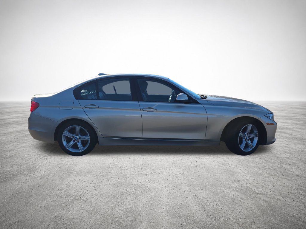 Used 2015 BMW 328i xDrive Sedan AWD/4WD image 9