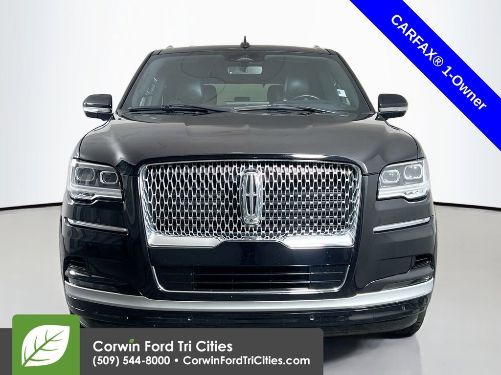 Used 2024 Lincoln Navigator Reserve image 4