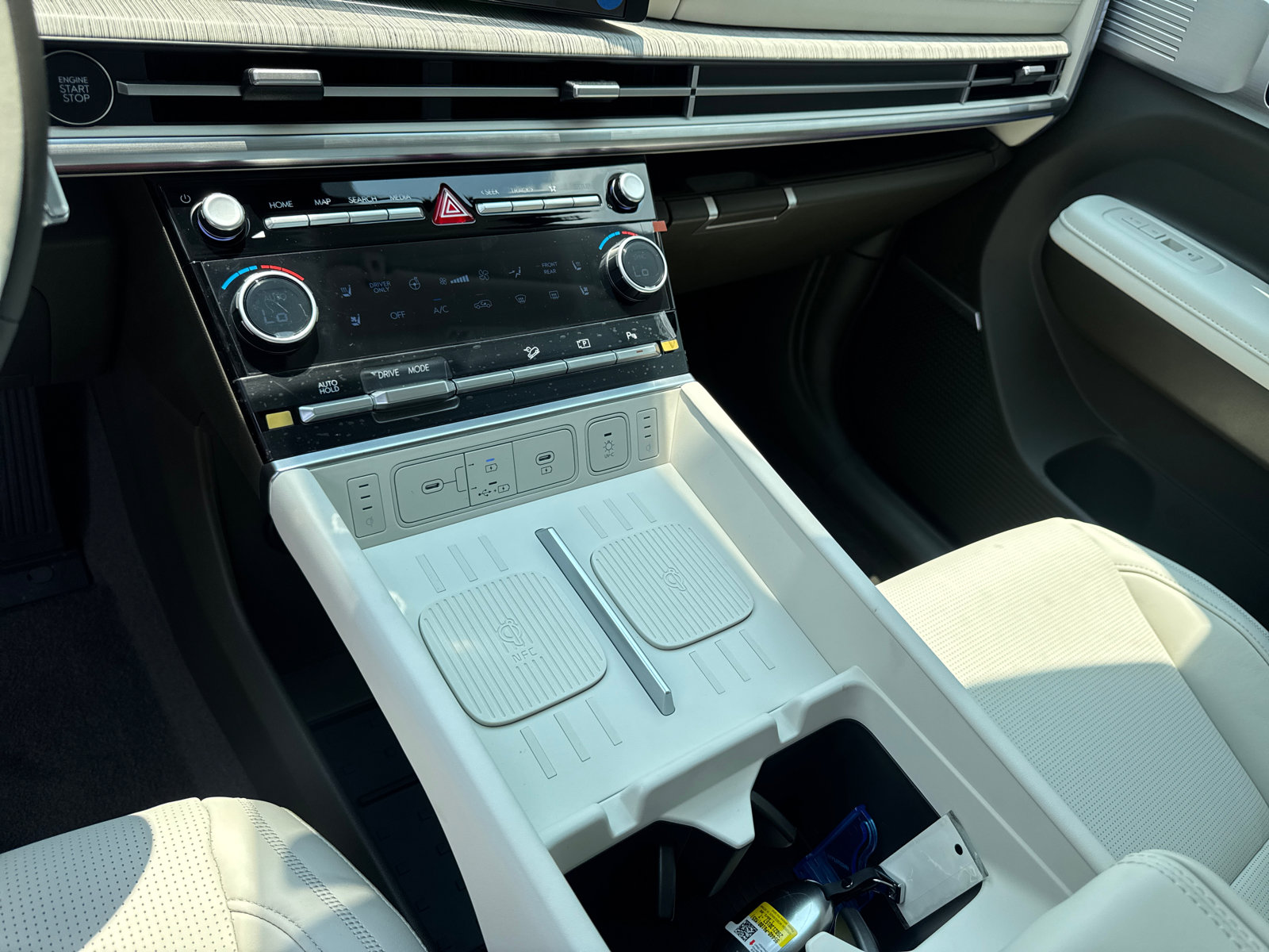 New 2025 Hyundai Santa Fe Calligraphy image 21