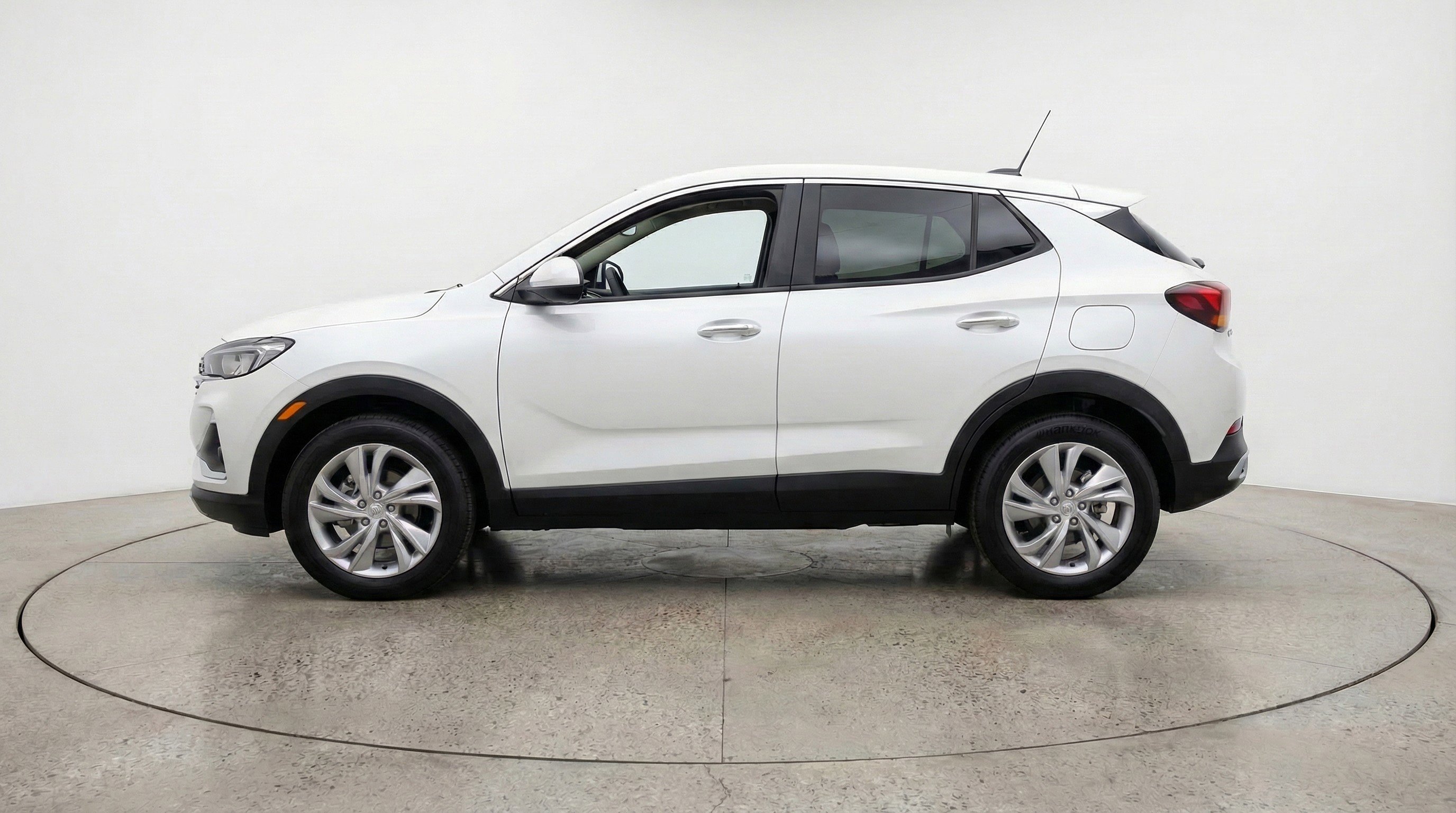 Used 2025 Buick Encore GX Preferred image 5