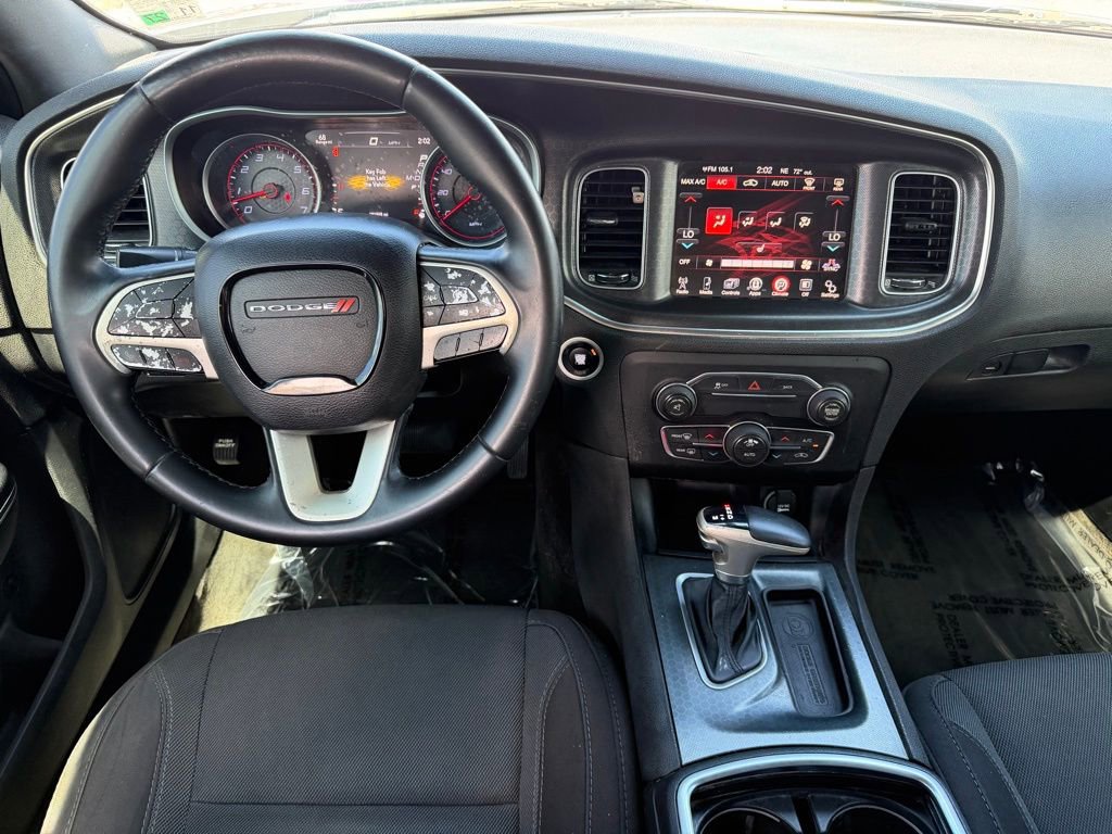 Used 2015 Dodge Charger SXT image 16