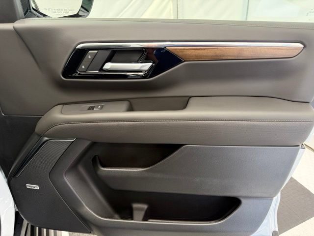 New 2026 Chevrolet Tahoe High Country AWD/4WD image 26