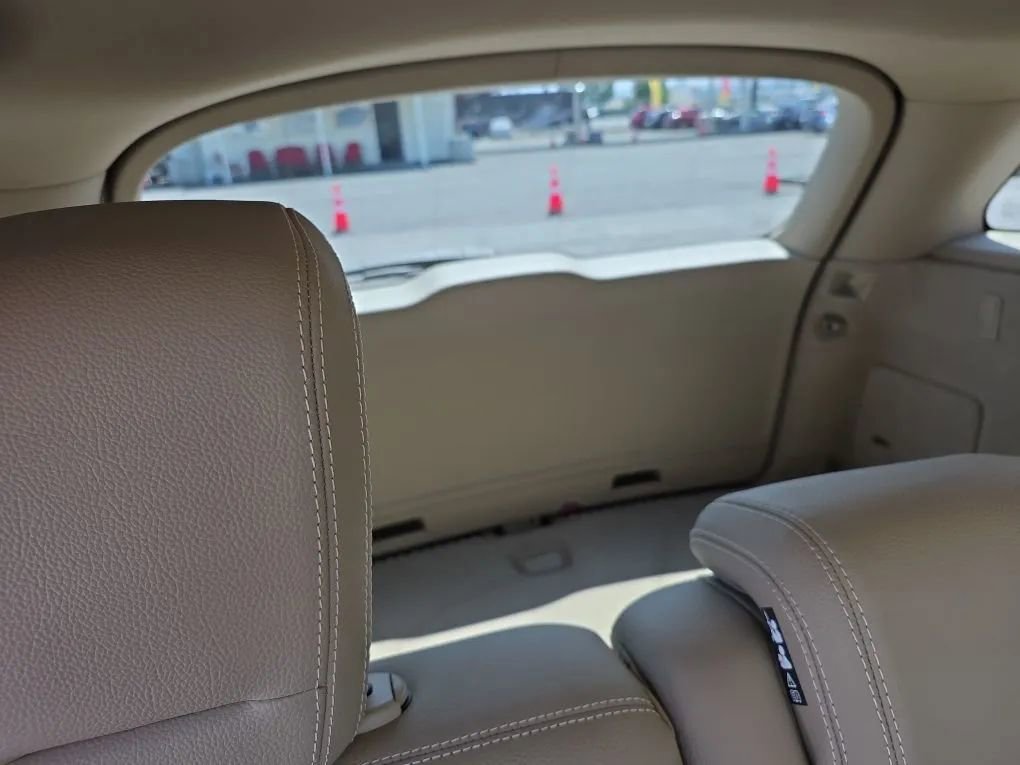 Used 2015 Mercedes-Benz ML 350 2WD w/ Premium 1 Package image 21