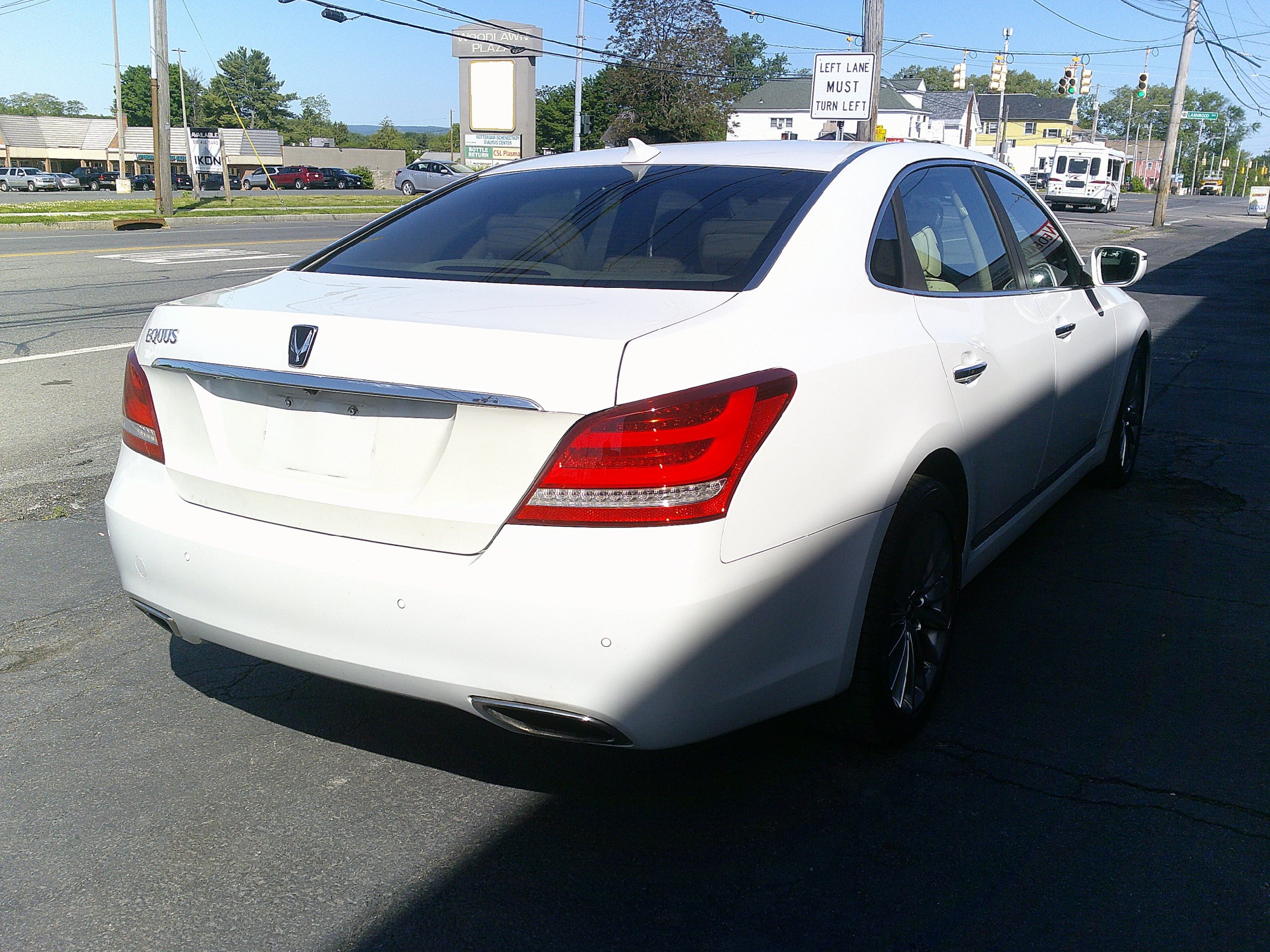 Used 2014 Hyundai Equus Signature RWD image 11