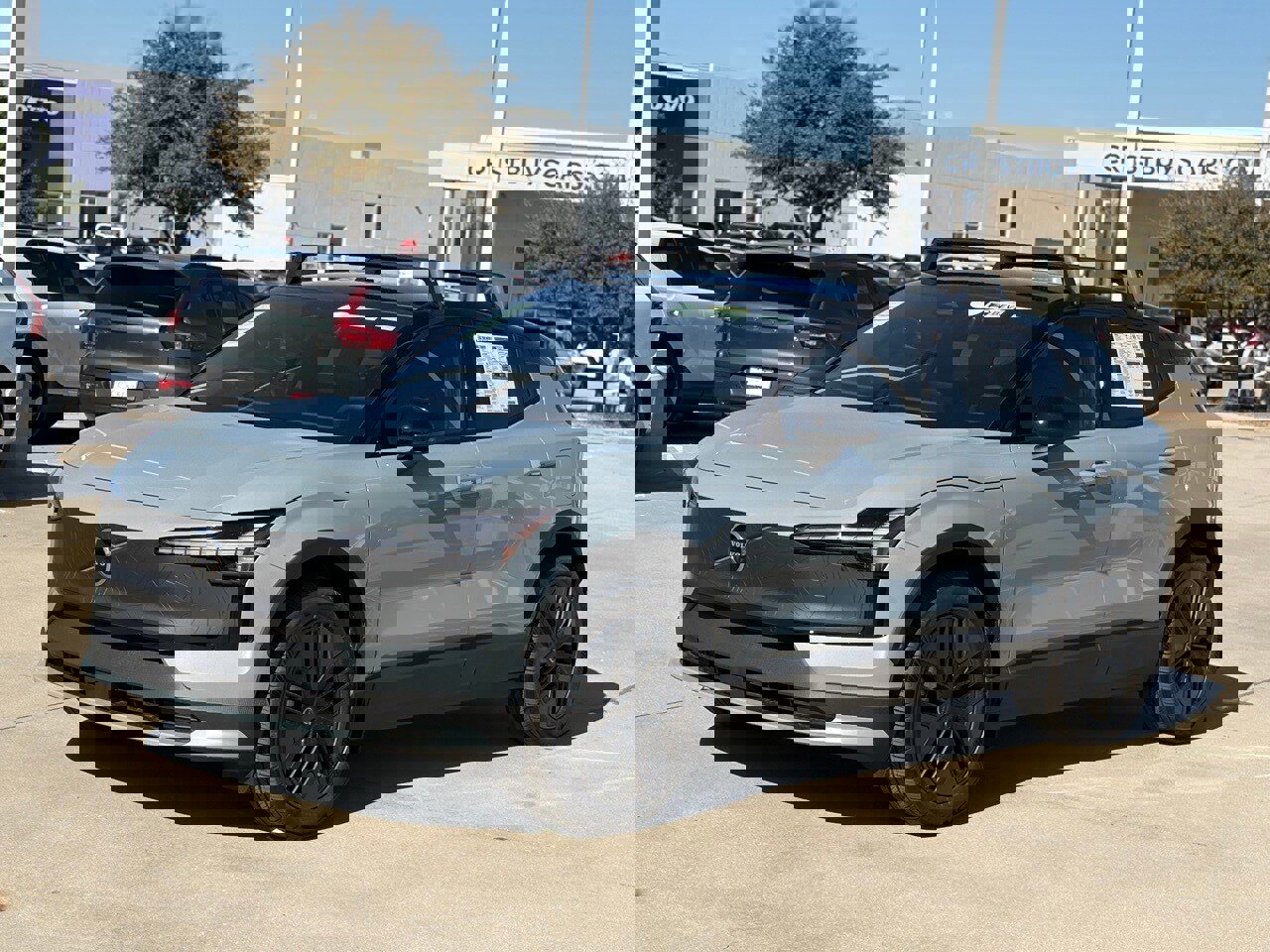 New 2026 Volvo EX30 Cross Country Ultra image 3