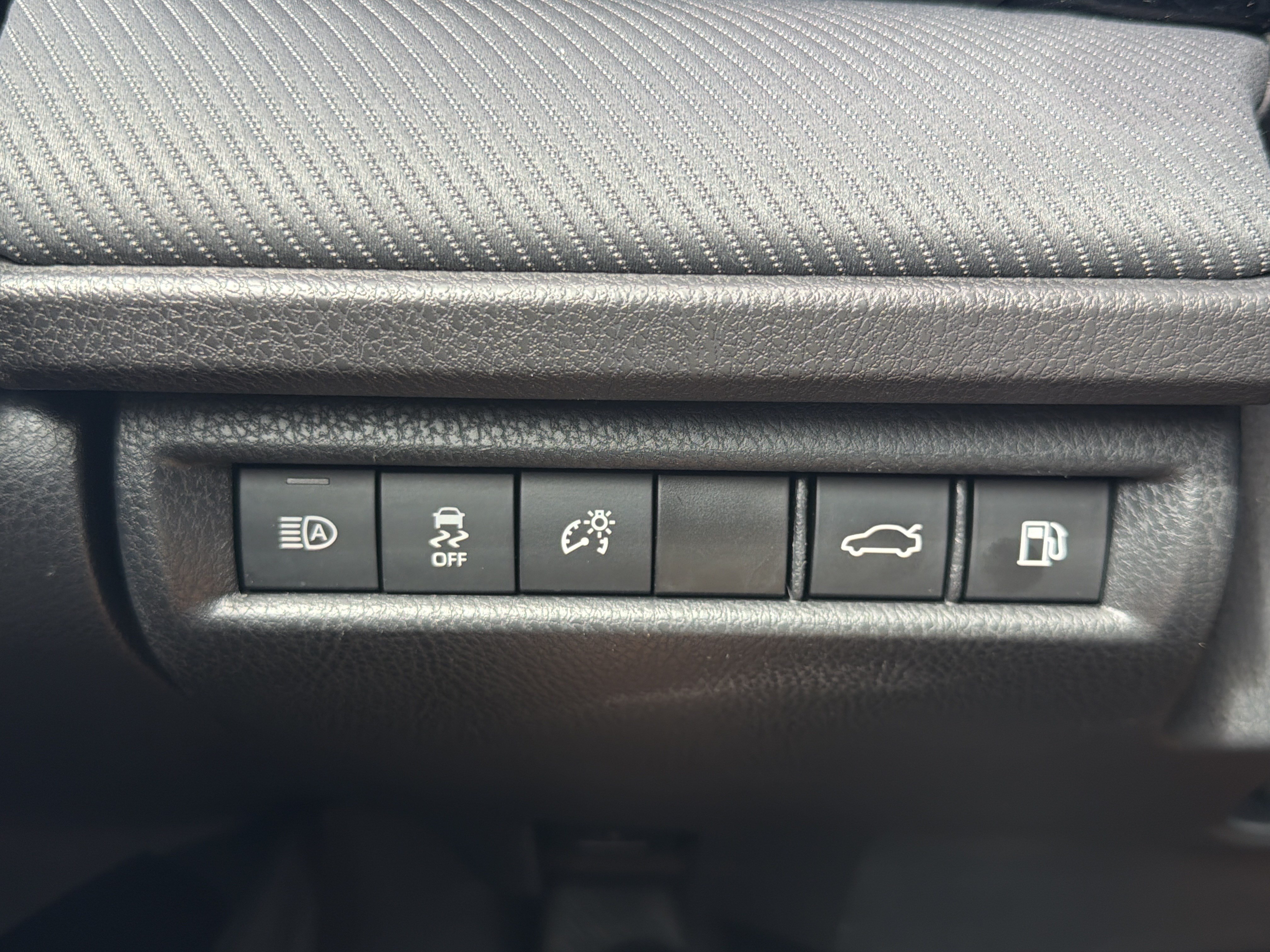 Certified 2025 Toyota Camry SE FWD image 12
