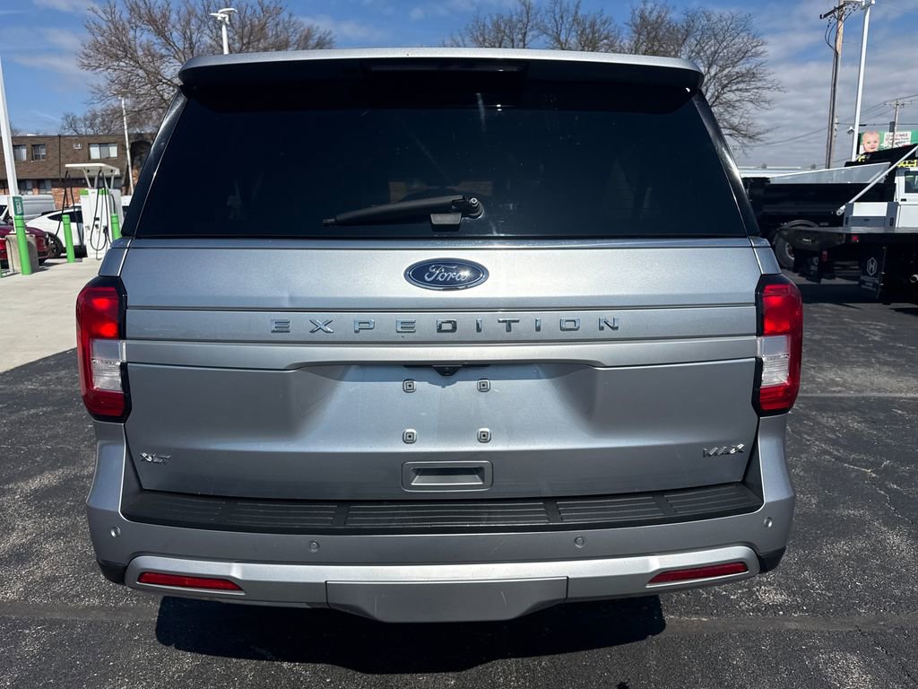 Used 2024 Ford Expedition Max XLT AWD/4WD image 9