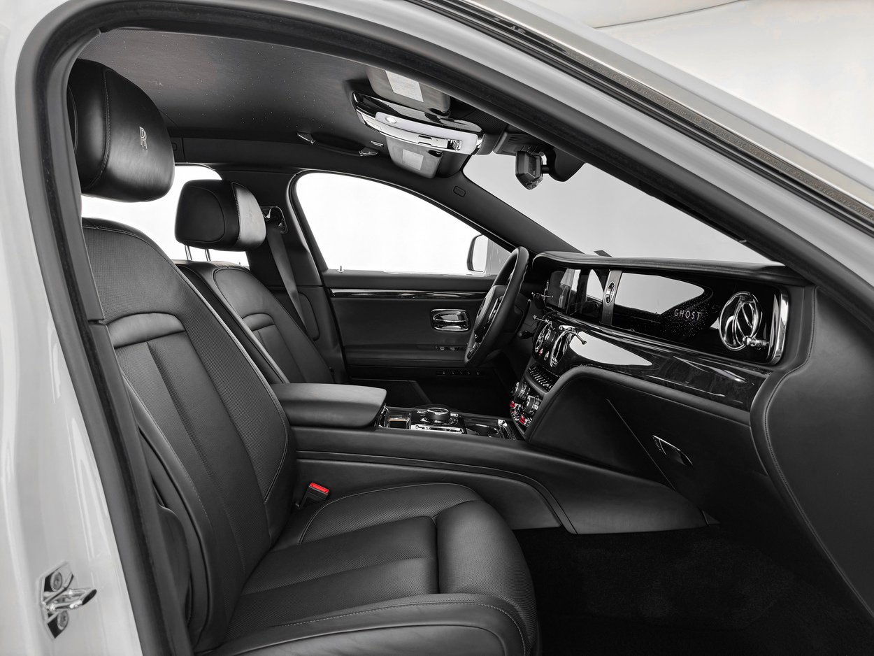 Certified 2022 Rolls-Royce Ghost image 30