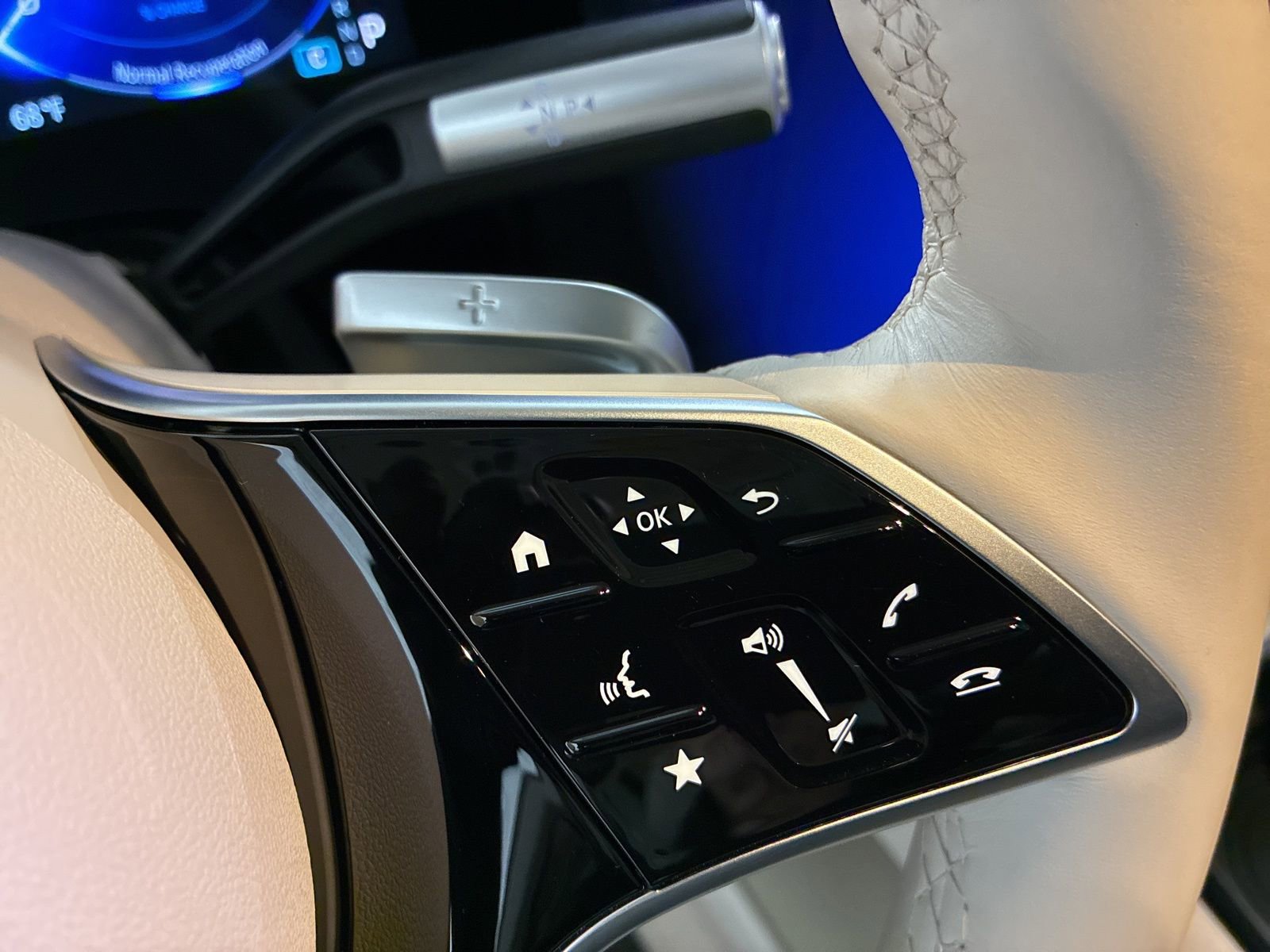 Used 2025 Mercedes-Benz EQS 450+ 4MATIC SUV image 15