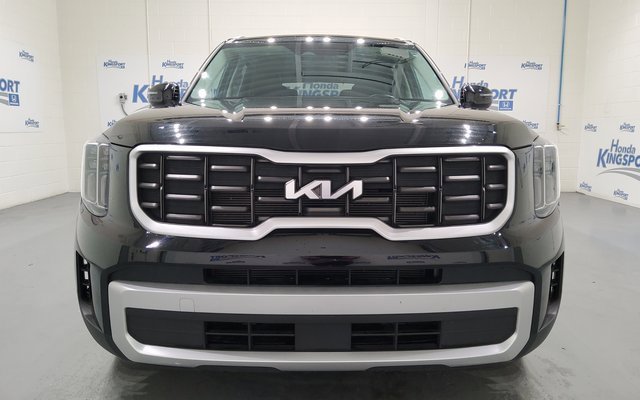 Used 2025 Kia Telluride S image 12