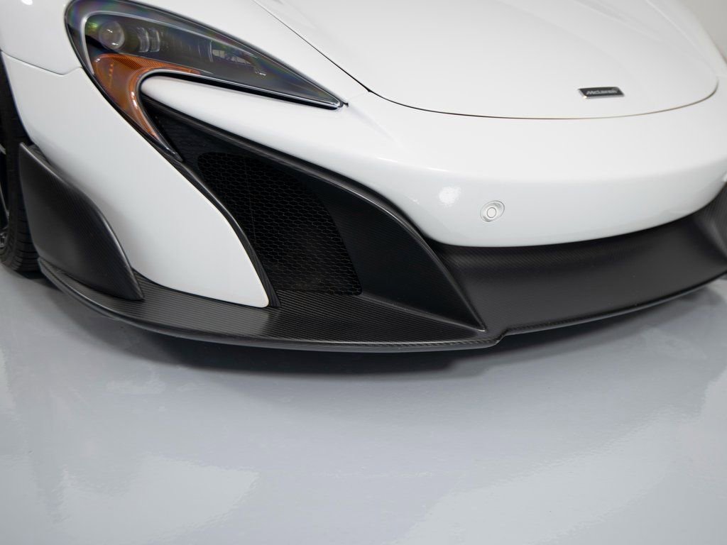 Used 2016 McLaren 675LT Spider image 40