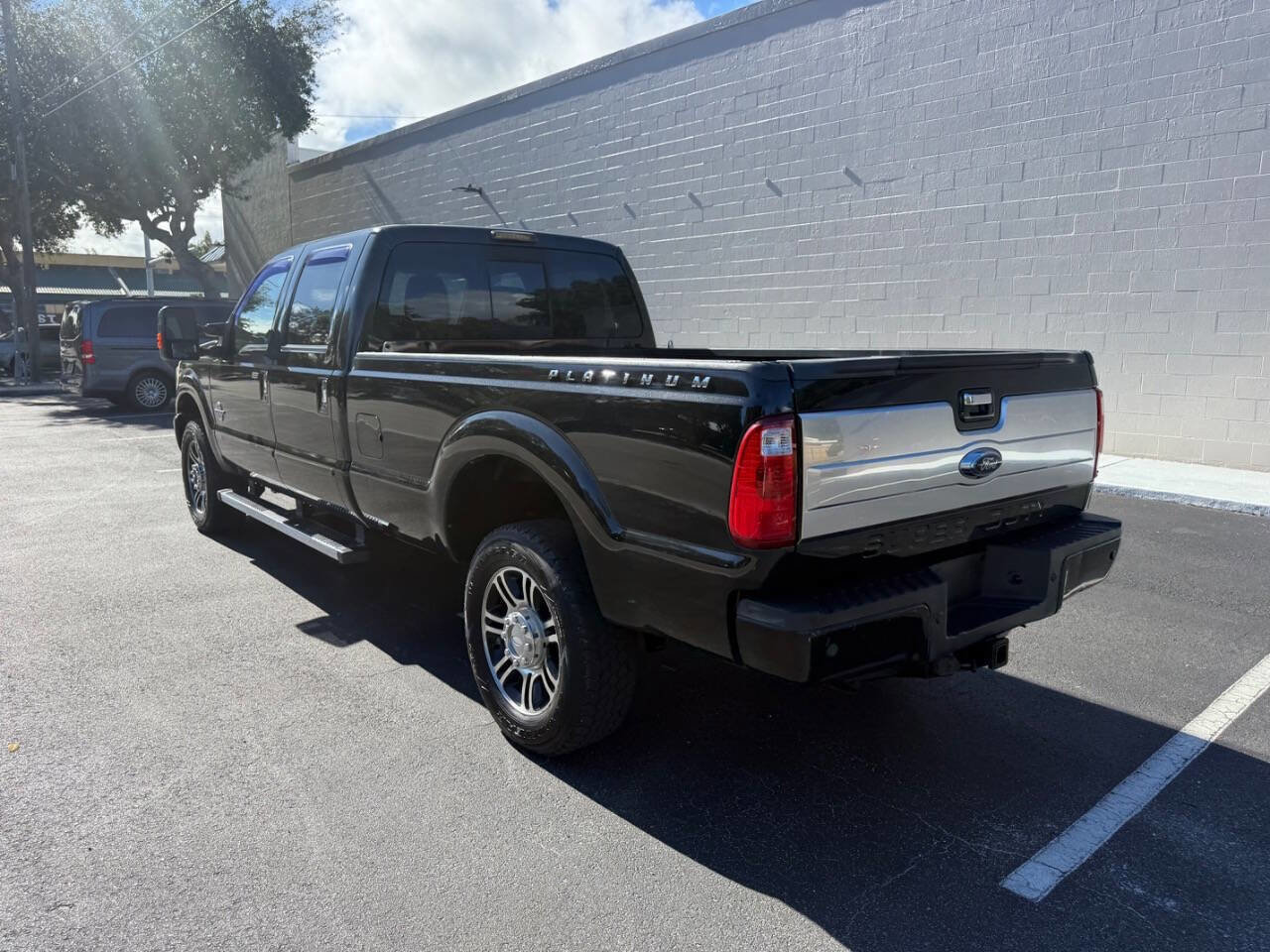 Used 2014 Ford F350 Platinum AWD/4WD image 42