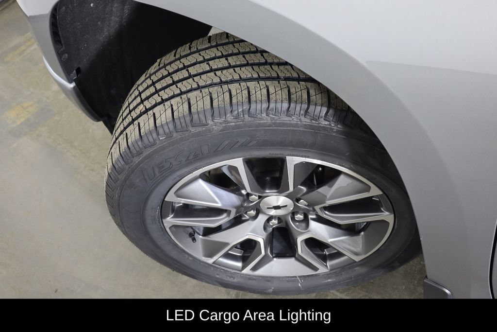 Used 2025 Chevrolet Silverado 1500 RST AWD/4WD image 41
