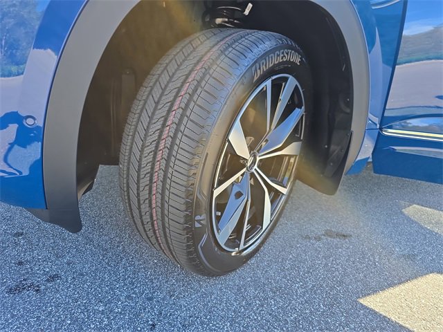 New 2026 Volkswagen Atlas Cross Sport SEL Premium R-Line image 31