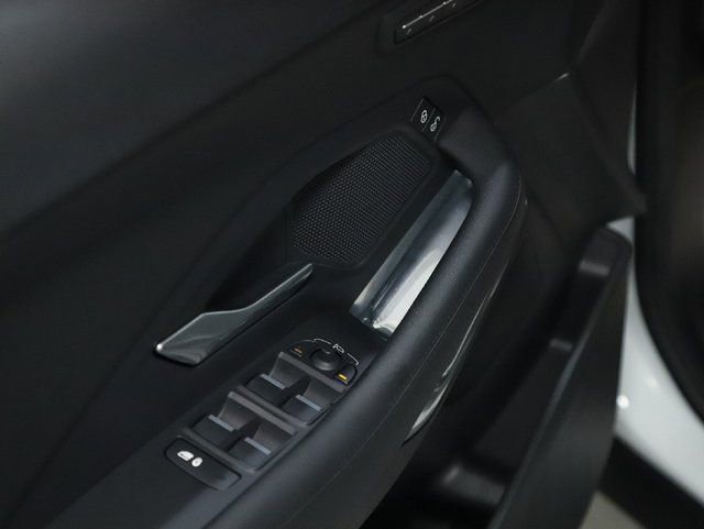 Used 2020 Jaguar E-PACE image 29