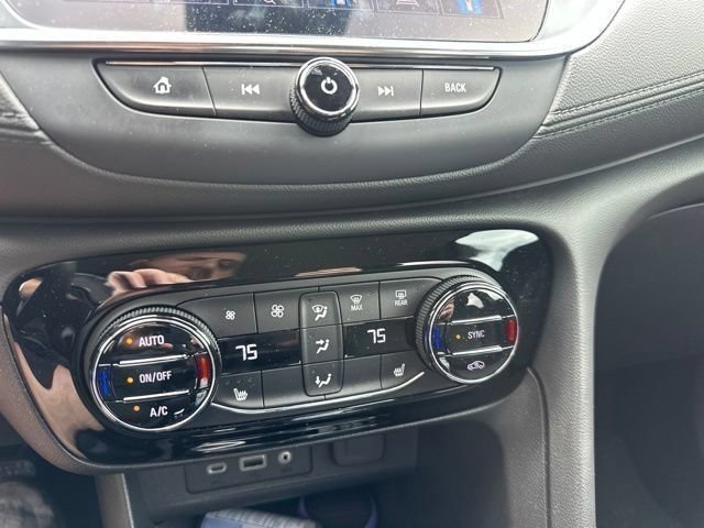 Certified 2022 Buick Encore GX Select w/ Advanced Technology Package FWD image 35