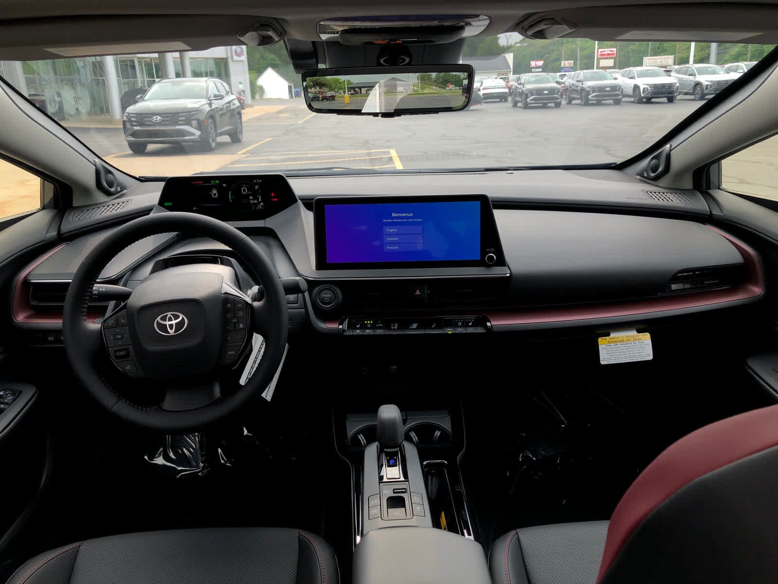 New 2025 Toyota Prius Plug-In Hybrid FWD image 19