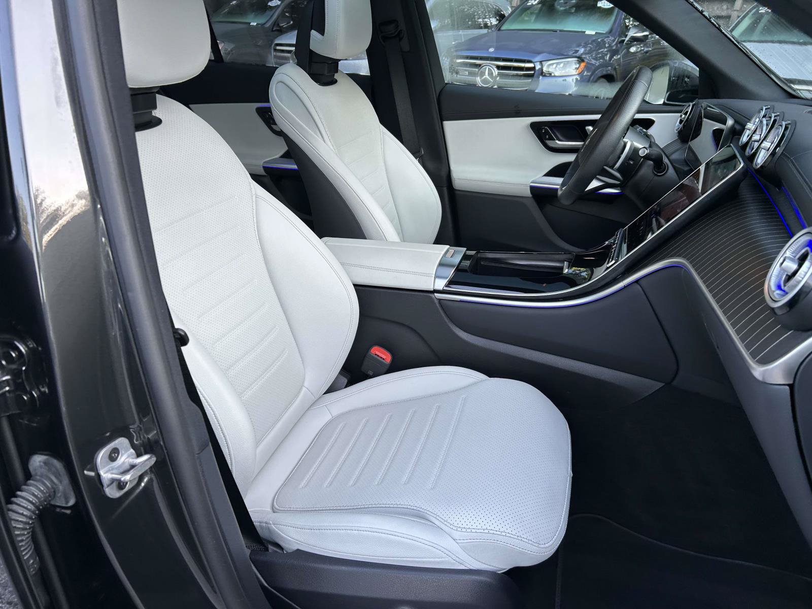 Certified 2025 Mercedes-Benz GLC 350e 4MATIC image 53
