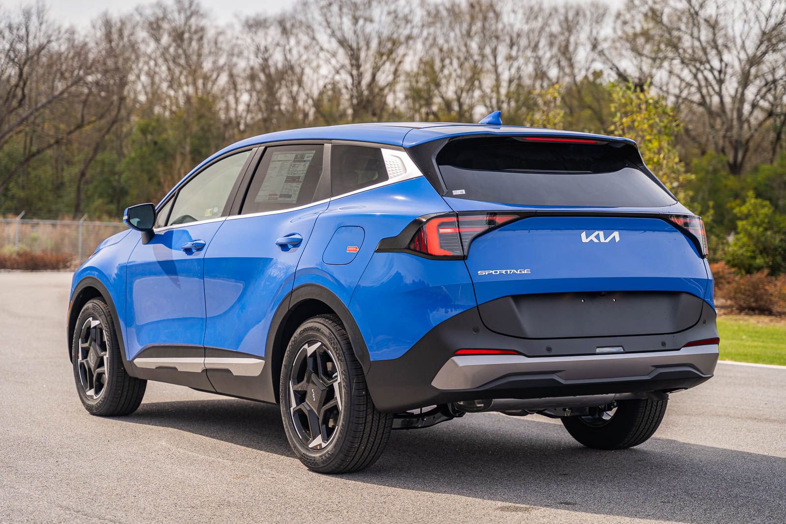 New 2026 Kia Sportage EX image 3