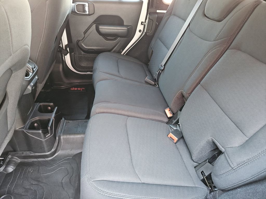 Used 2022 Jeep Wrangler Unlimited Sport image 25