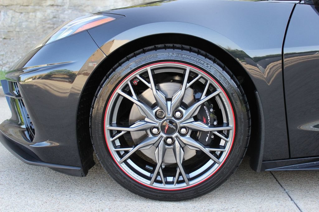 Used 2024 Chevrolet Corvette Stingray Premium Conv w/ Z51 Performance Package RWD image 30