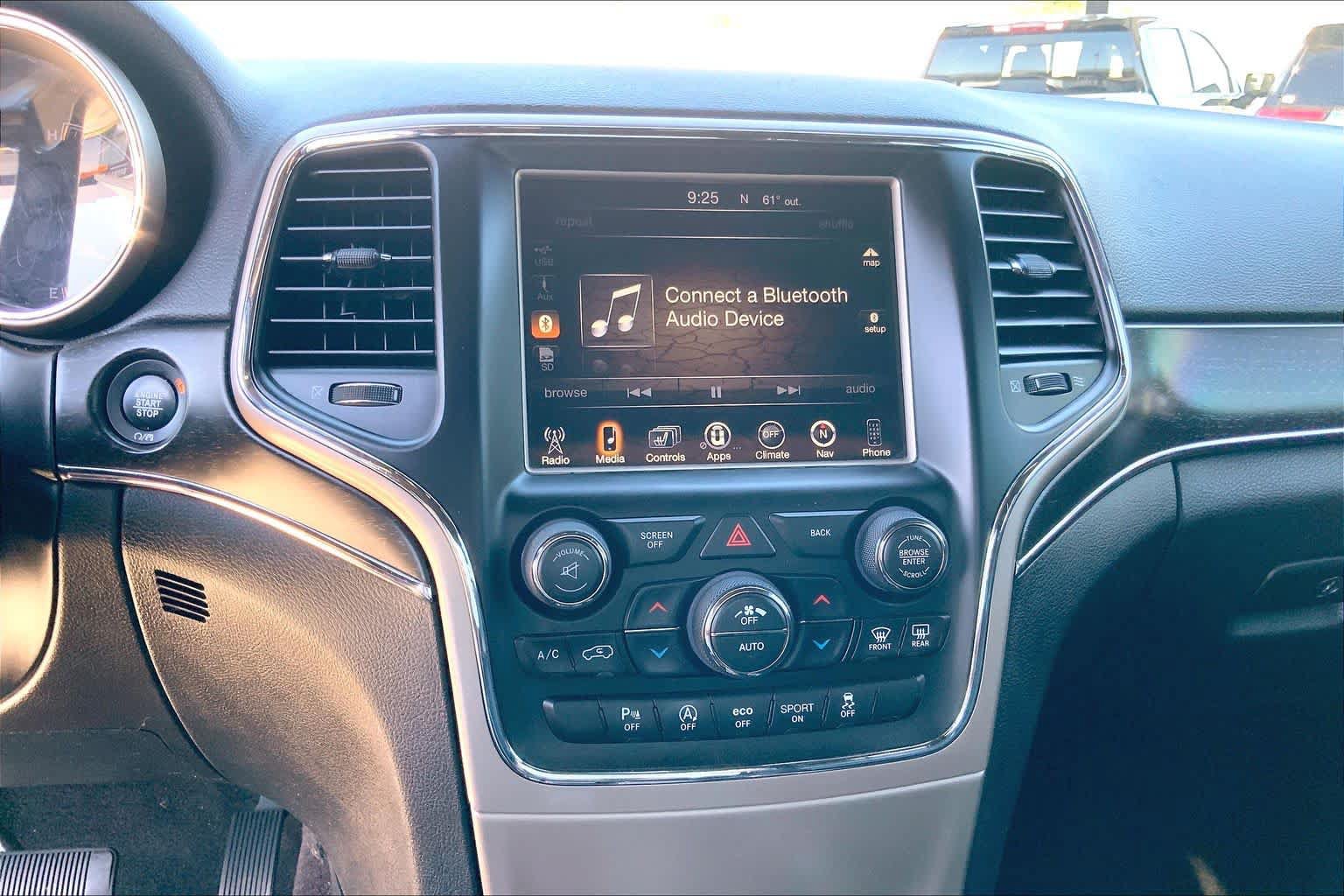 Used 2017 Jeep Grand Cherokee Limited AWD/4WD image 31