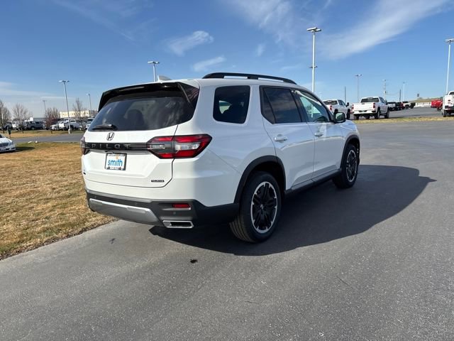 New 2026 Honda Pilot image 3