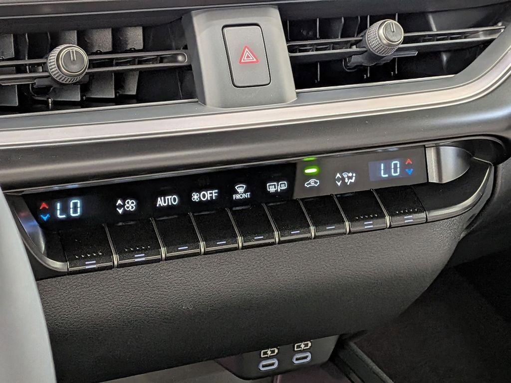 New 2026 Lexus UX 300h AWD image 28
