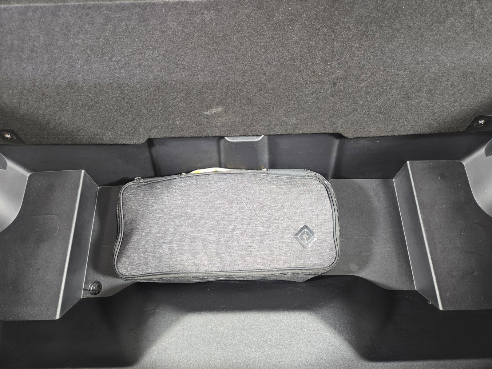 Used 2023 Rivian R1T Adventure image 14