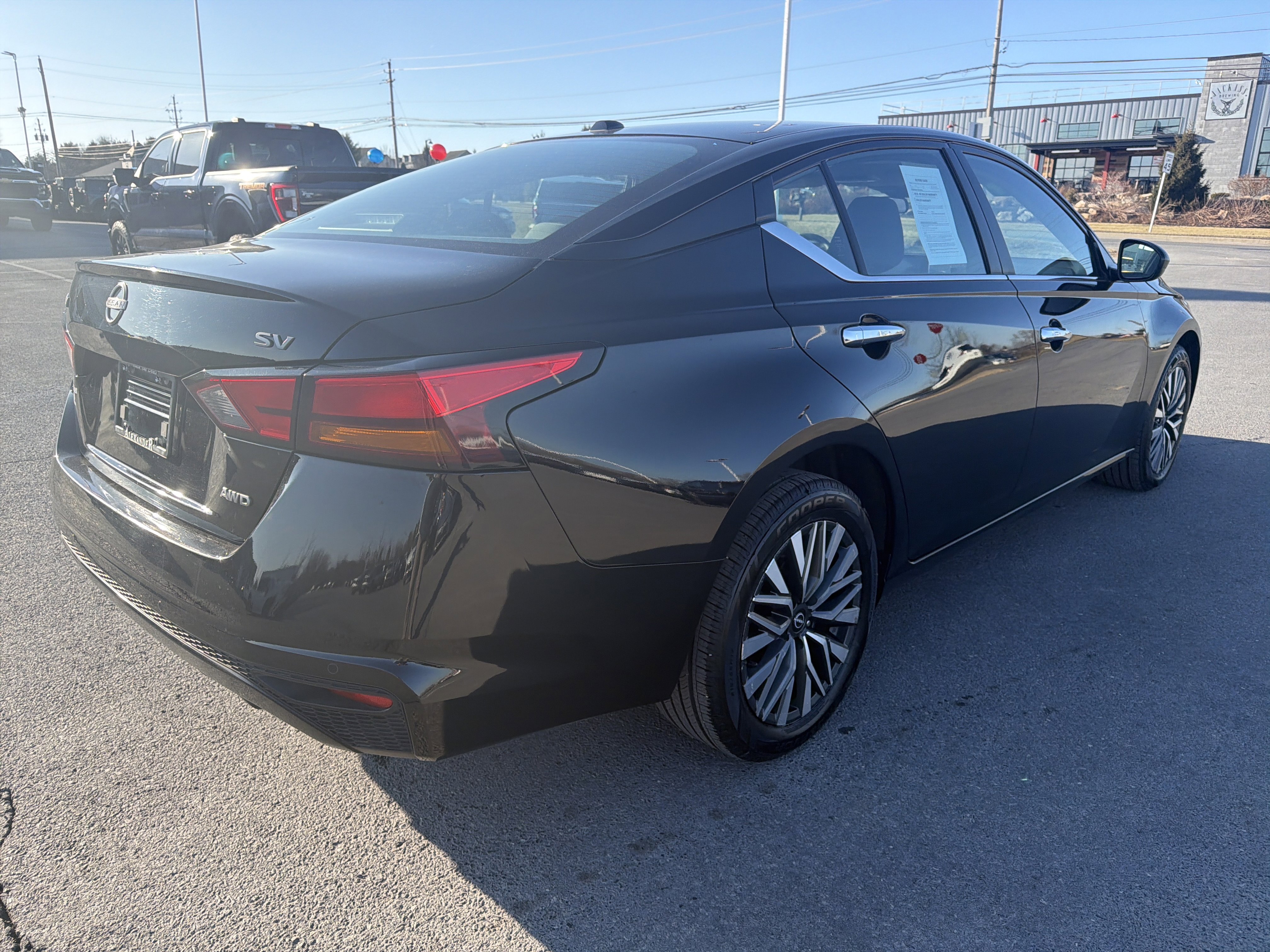 Used 2024 Nissan Altima 2.5 SV AWD/4WD video 3