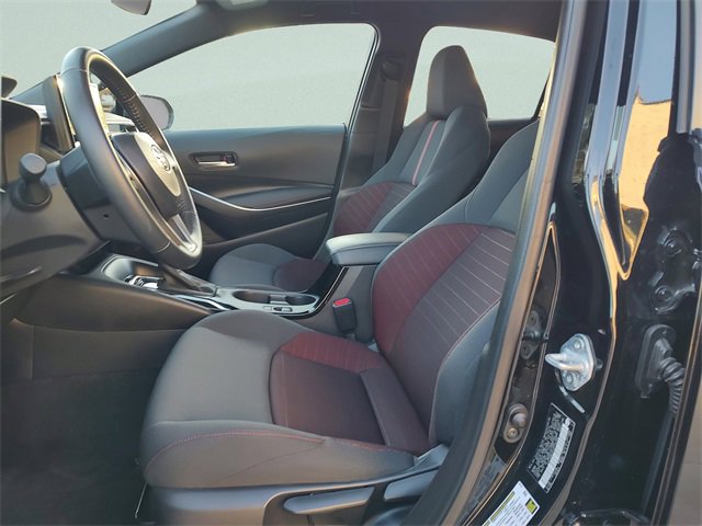 Used 2025 Toyota Corolla SE image 29