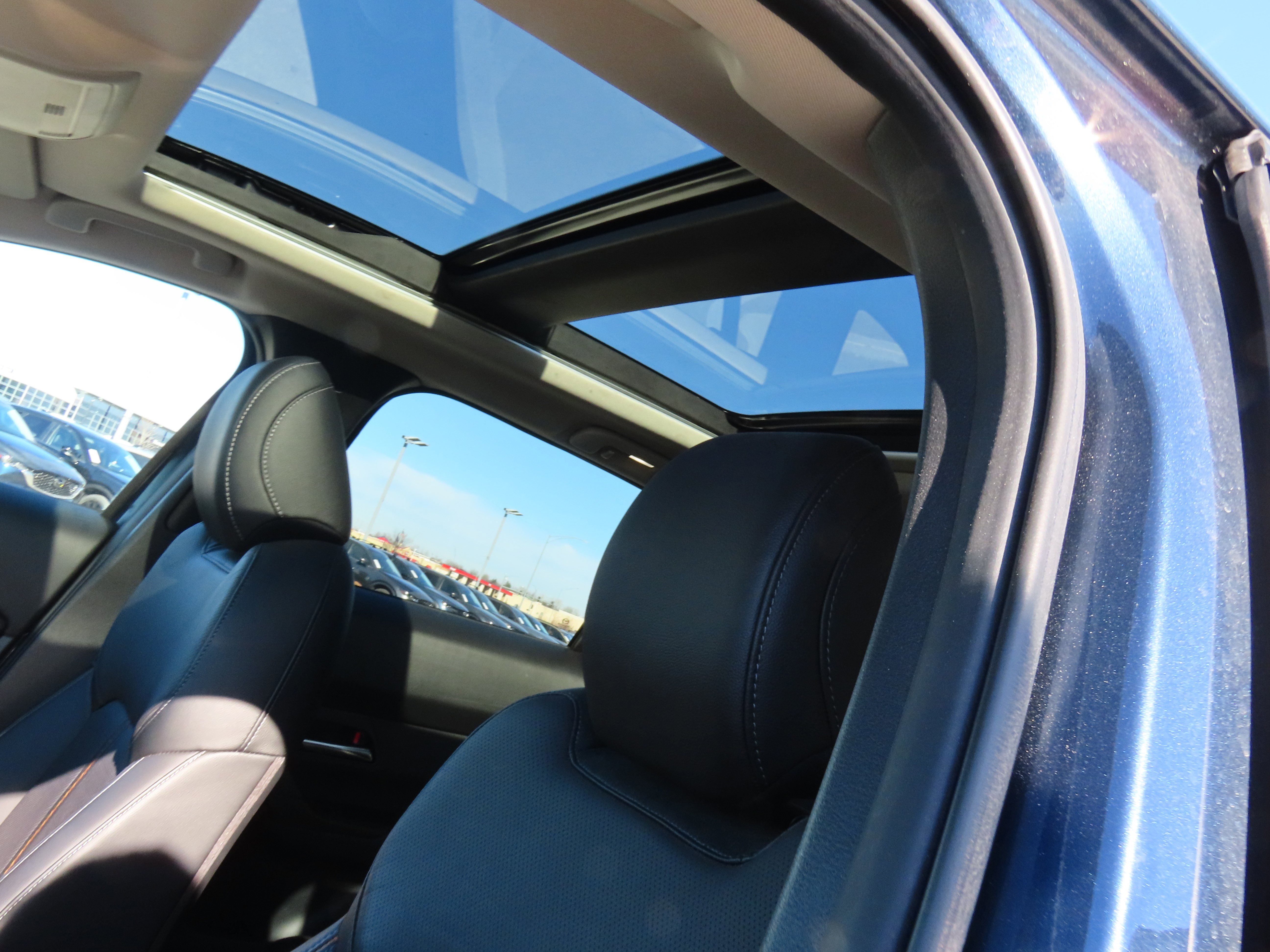 Used 2025 MAZDA CX-50 AWD 2.5 S w/ Premium Plus Pkg image 41