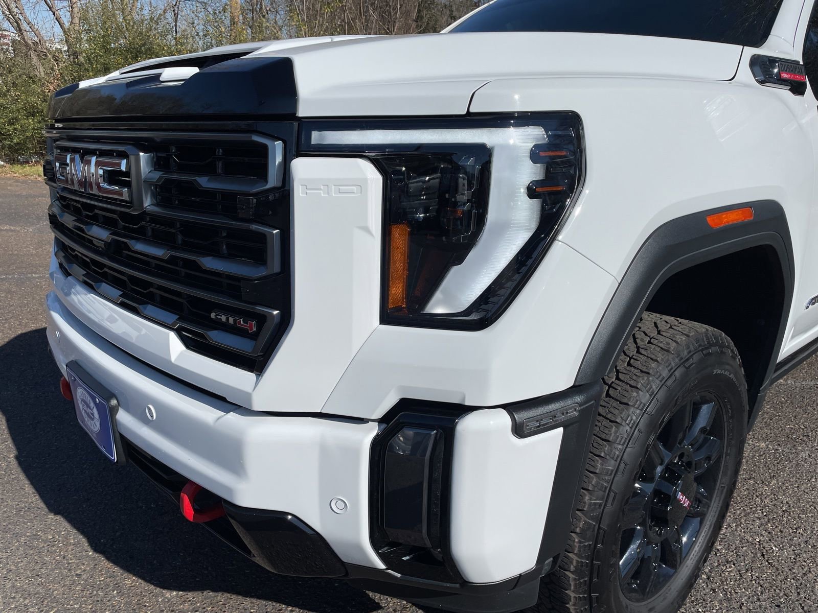 Used 2024 GMC Sierra 2500 AT4 w/ AT4 Premium Plus Package image 9