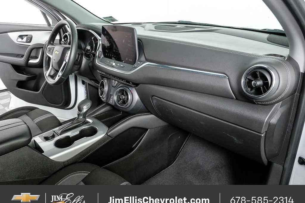 Certified 2025 Chevrolet Blazer LT FWD image 21