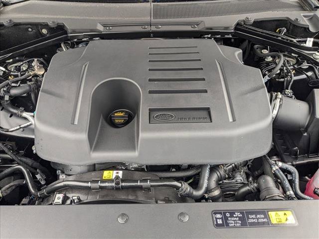 Used 2025 Land Rover Defender 130 S image 18