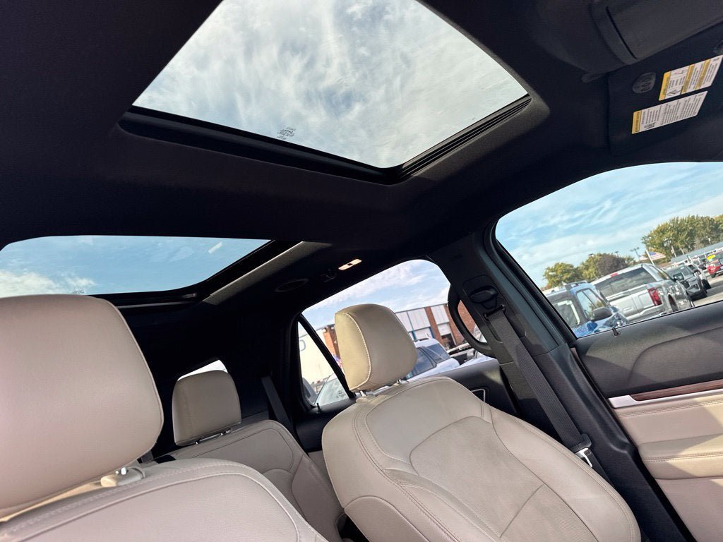 Certified 2019 Ford Explorer Limited w/ Class III Trailer Tow Package AWD/4WD image 13