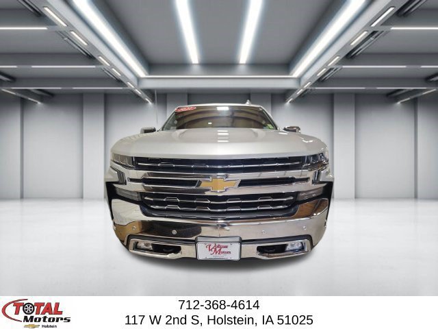 Used 2021 Chevrolet Silverado 1500 LTZ AWD/4WD image 3