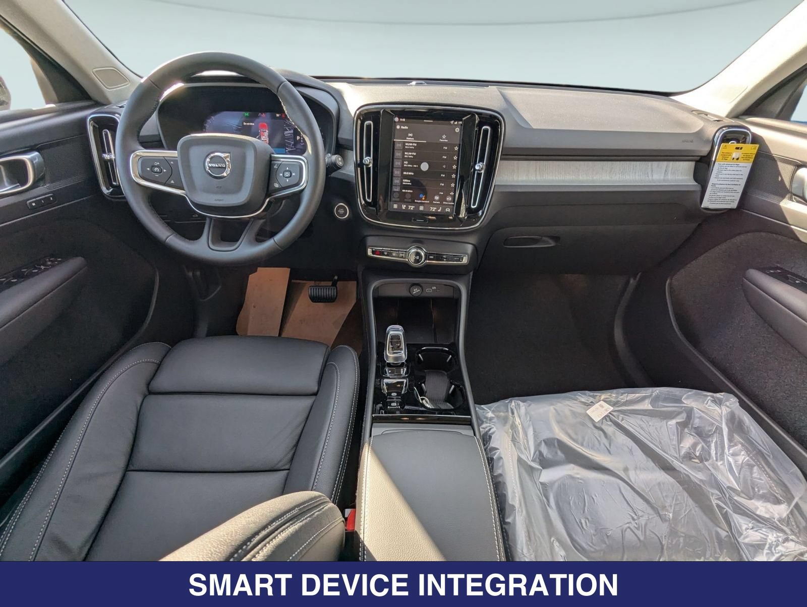 New 2026 Volvo XC40 B5 Plus w/ Protection Package Premier AWD/4WD image 19