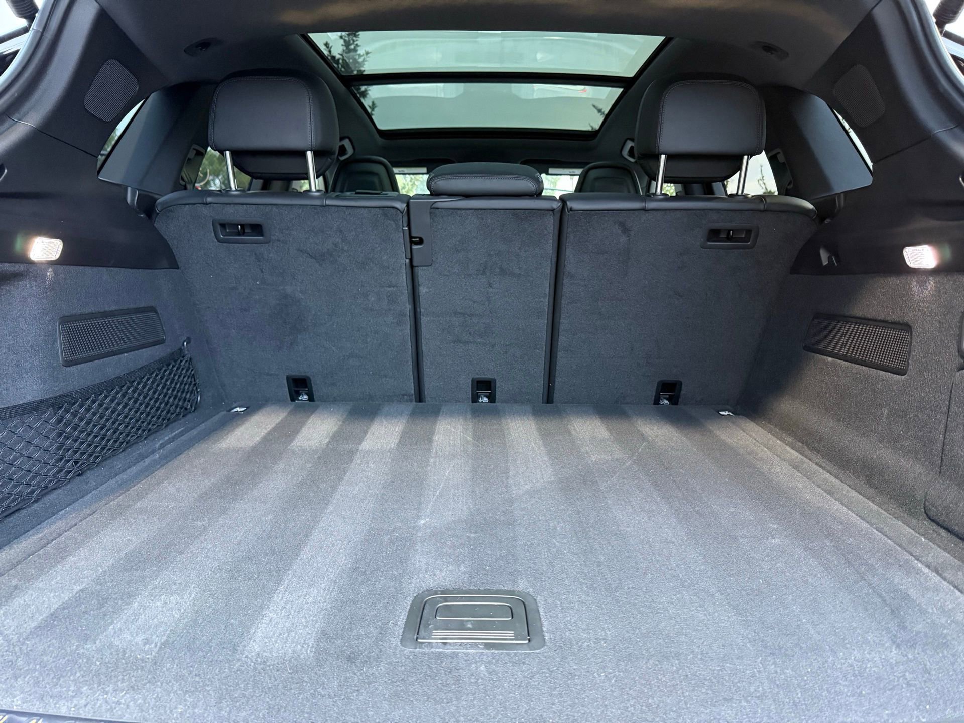 Used 2025 Porsche Cayenne S image 34