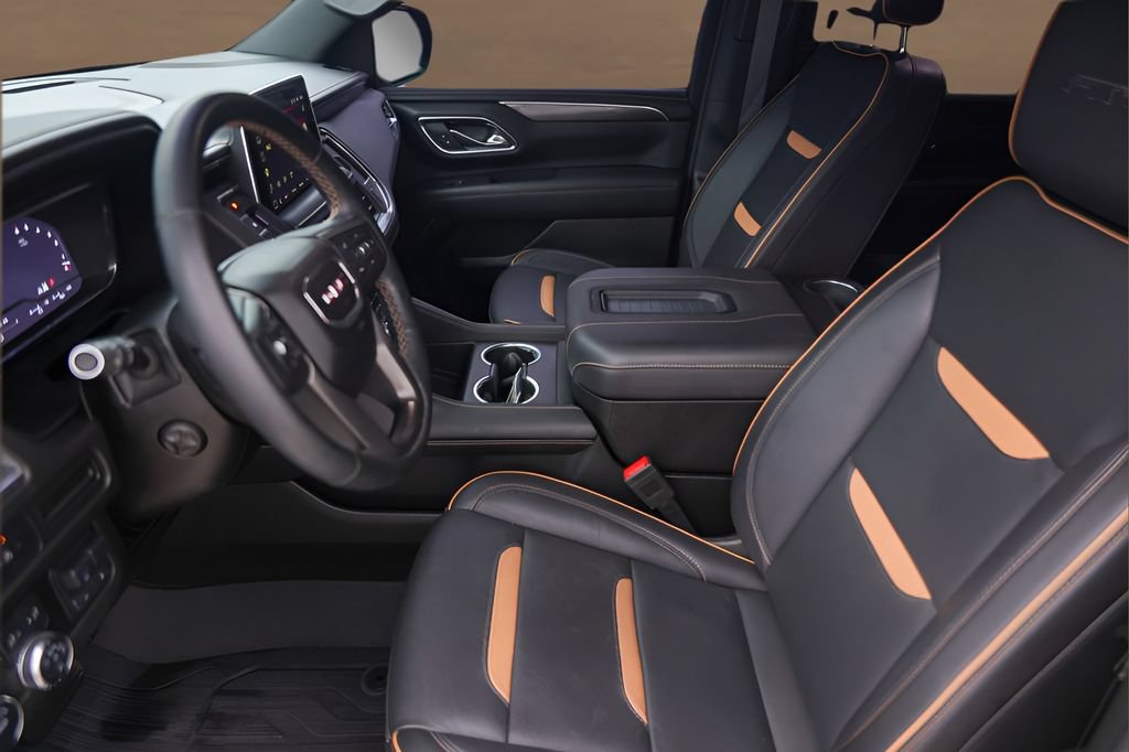 Used 2023 GMC Yukon XL AT4 w/ LPO, Floor Liner Package AWD/4WD image 9