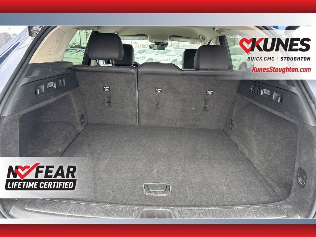 Used 2023 Buick Envision Essence image 40