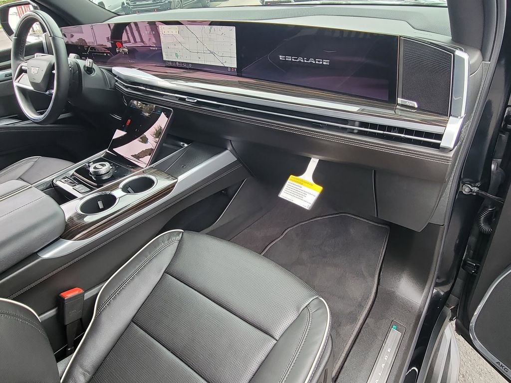 Used 2025 Cadillac Escalade ESV Premium Luxury image 29