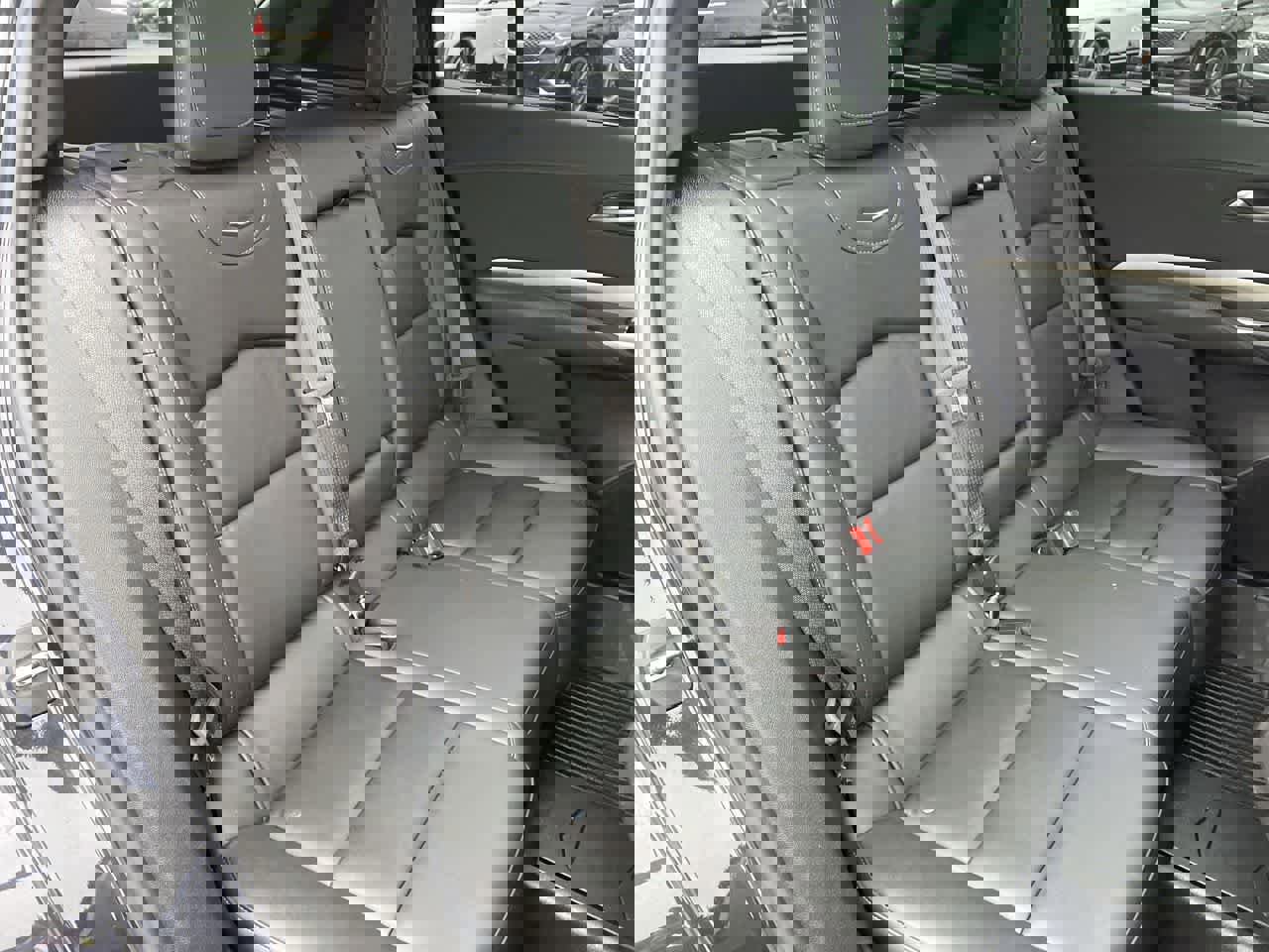 Certified 2023 Cadillac XT4 Premium Luxury w/ Cold Weather Package image 15