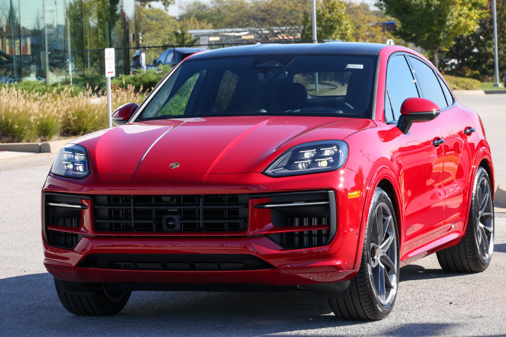 New 2026 Porsche Cayenne GTS AWD/4WD image 8