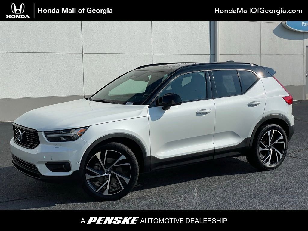 Used 2021 Volvo XC40 T5 R-Design w/ Advanced Package